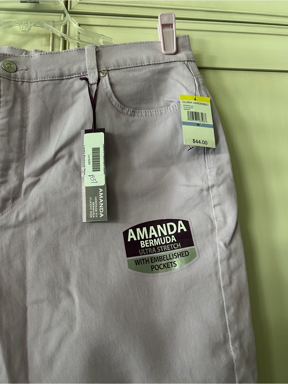 Gloria Vanderbilt Amanda Lavender Bermuda Shorts - Picture 9 of 9